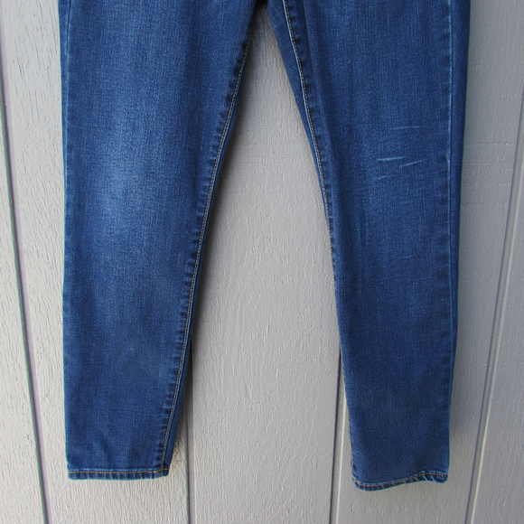 Arizona Blue Jeans! Look Great! - Picture 3 of 6